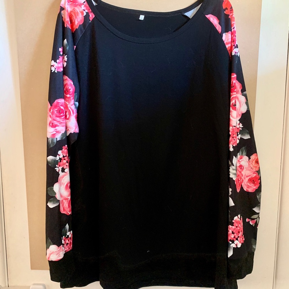 Stunning XL Floral Sleeved Shirt! NWOT!